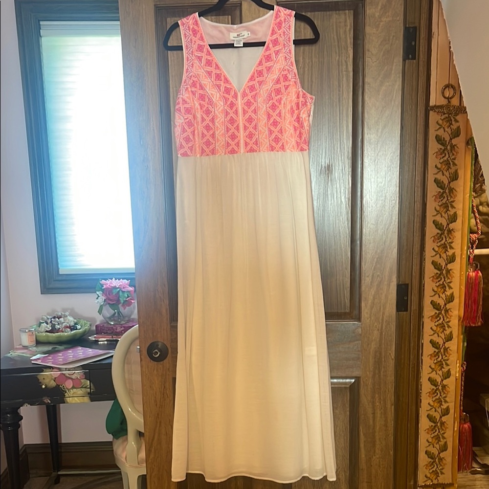 Vineyard Vines White Maxi Dress with bright pink/orange embroidery SZ 12